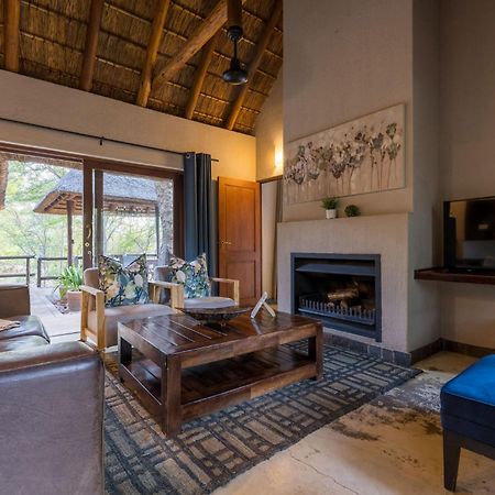 Raptors Lodge Hoedspruit Exterior photo