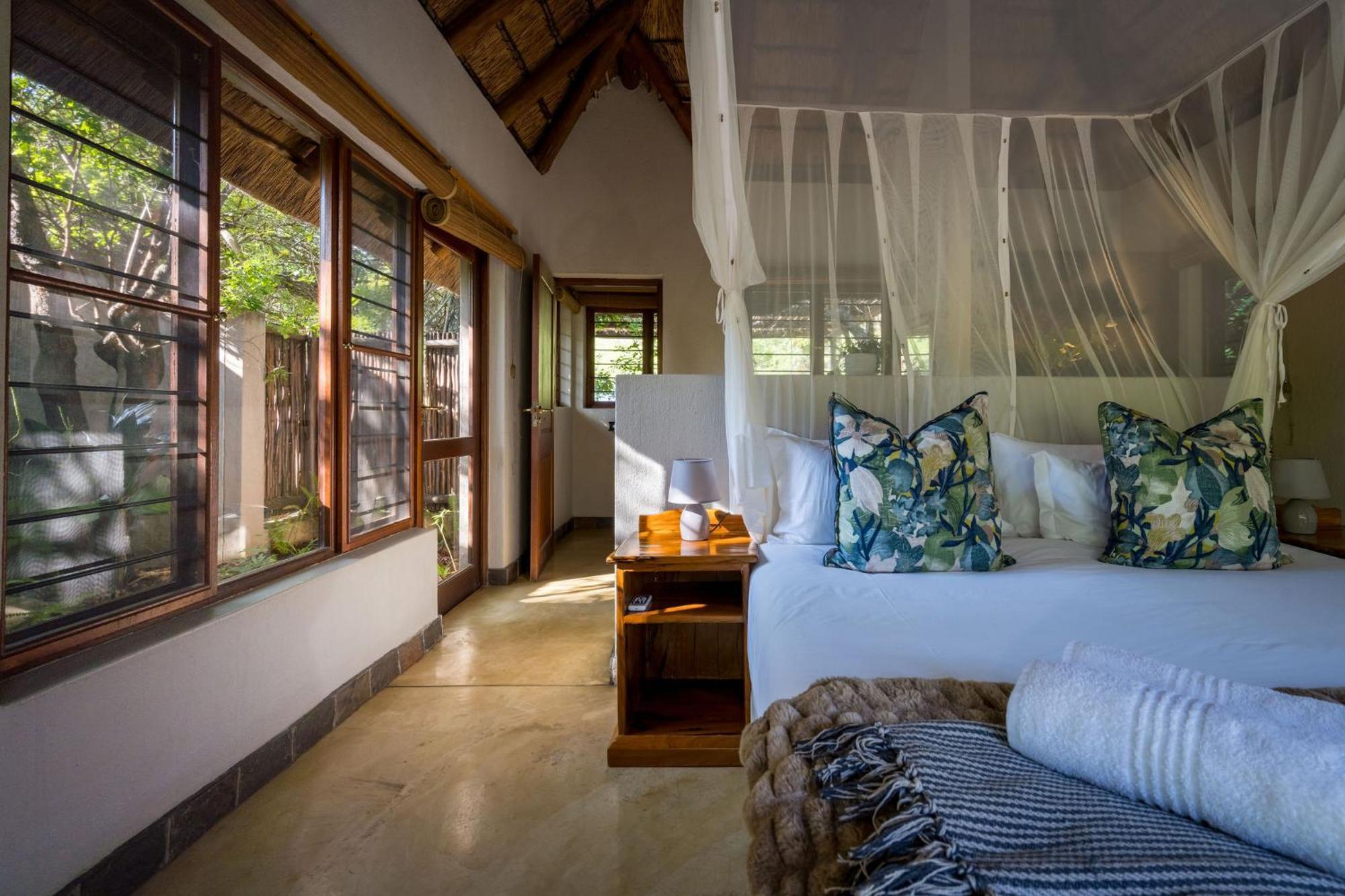 Raptors Lodge Hoedspruit Exterior photo